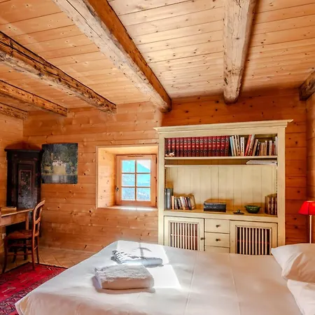Chalet Slow De L'ourse - Charming Old Stunning View Sauna Pets Ok