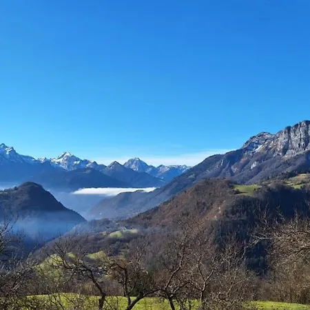 Chalet Slow De L'ourse - Charming Old Stunning View Sauna Pets Ok