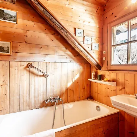 Chalet Slow De L'ourse - Charming Old Stunning View Sauna Pets Ok Serraval